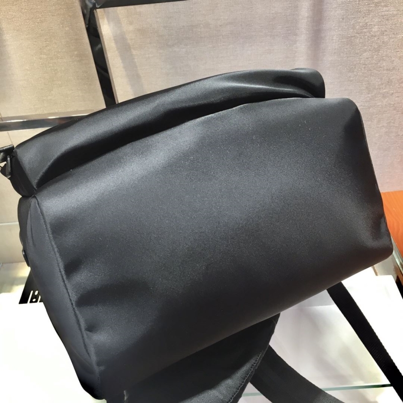 Pra*a backpacks